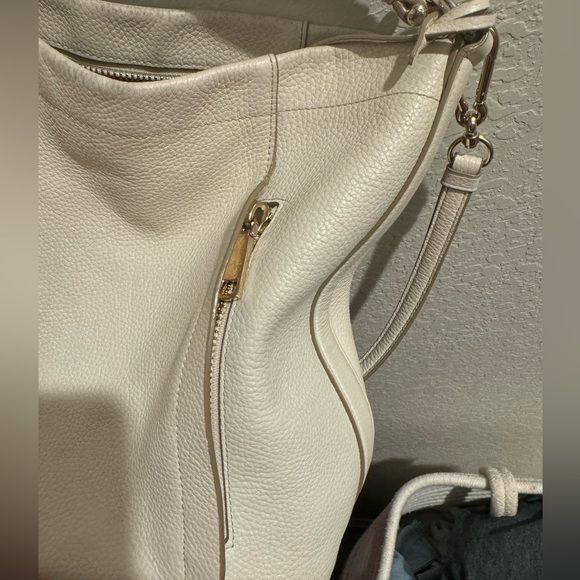 Coach Handbag - Picture 4 of 9